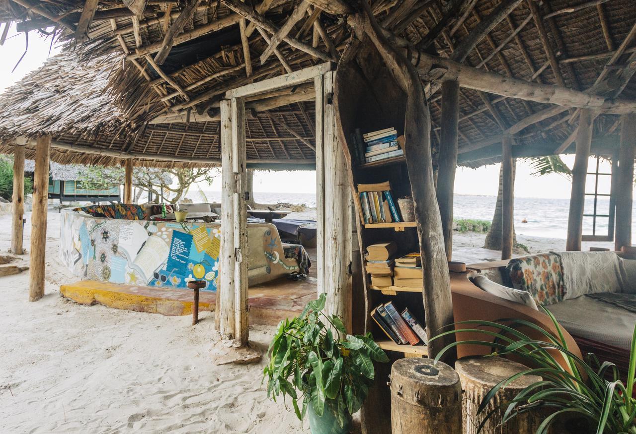 Mikadi Beach Camp & Backpackers Vandrerhjem Dar-es-Salaam Eksteriør bilde